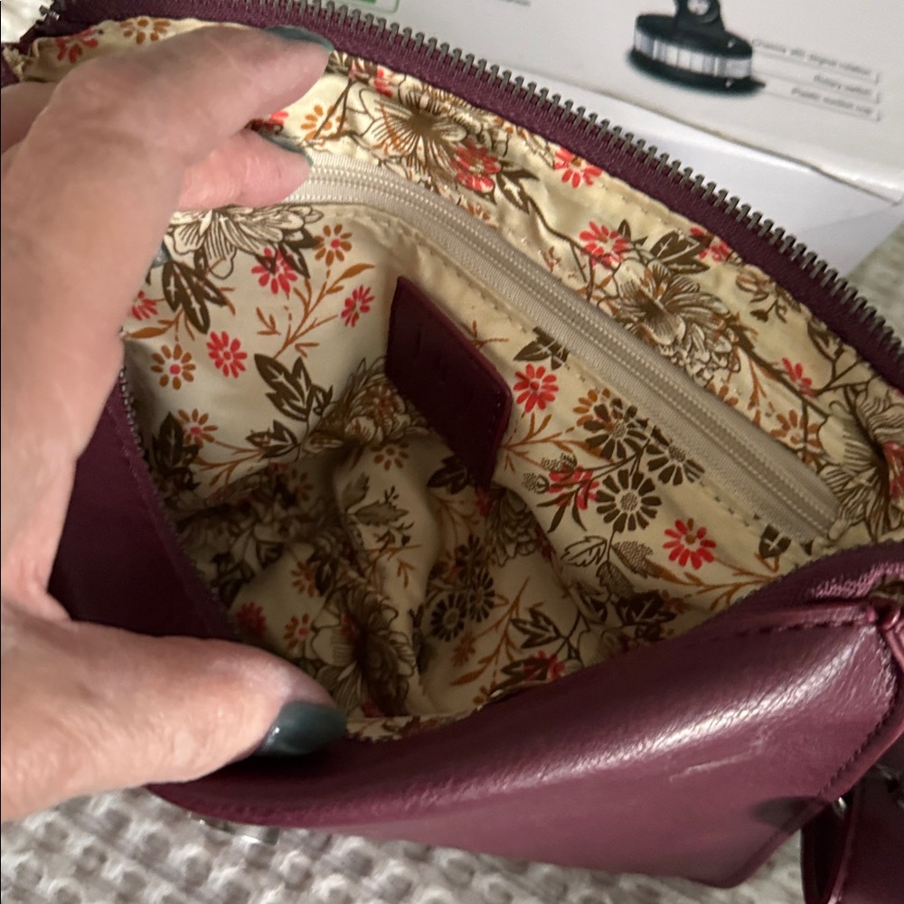 Joy Susan Deep Red Crossbody Bag - Picture 3 of 4